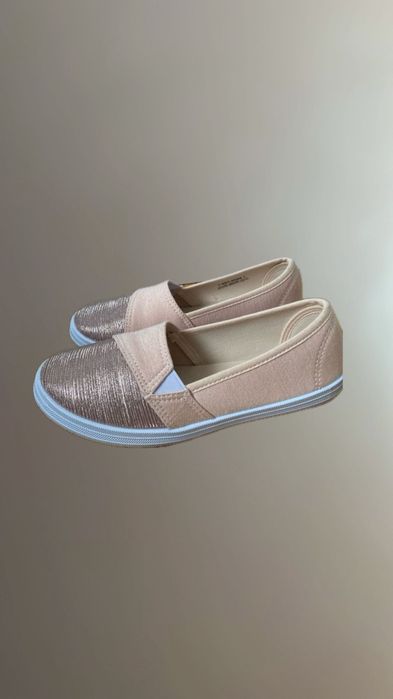 Pantofi dama noi