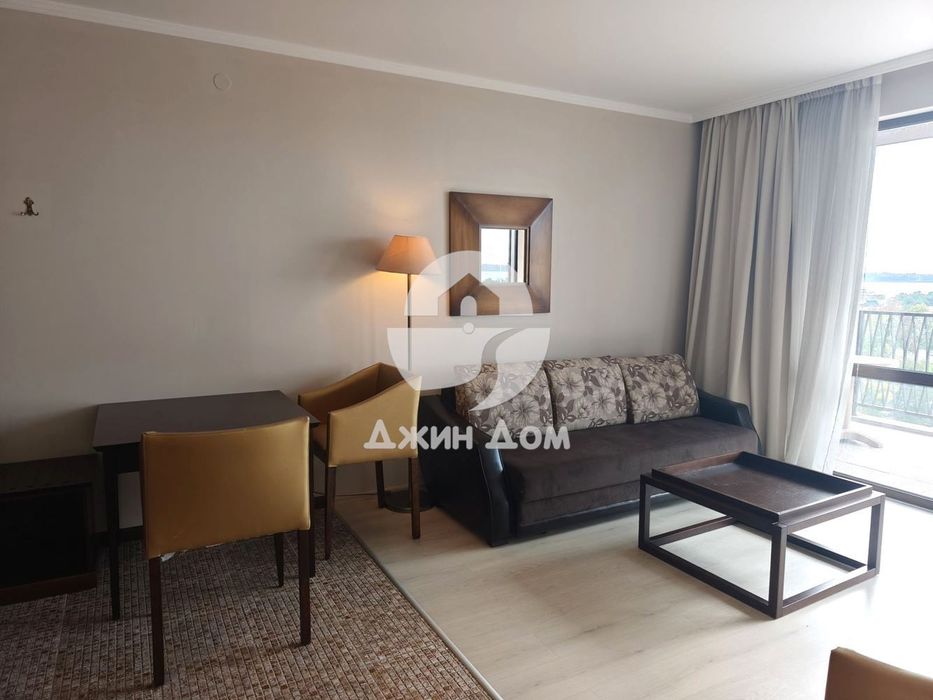 Продава се Двустаен апартамент в к.к. Слънчев бряг - 70 кв.м за 1522 €/кв.м - Снимка #1
