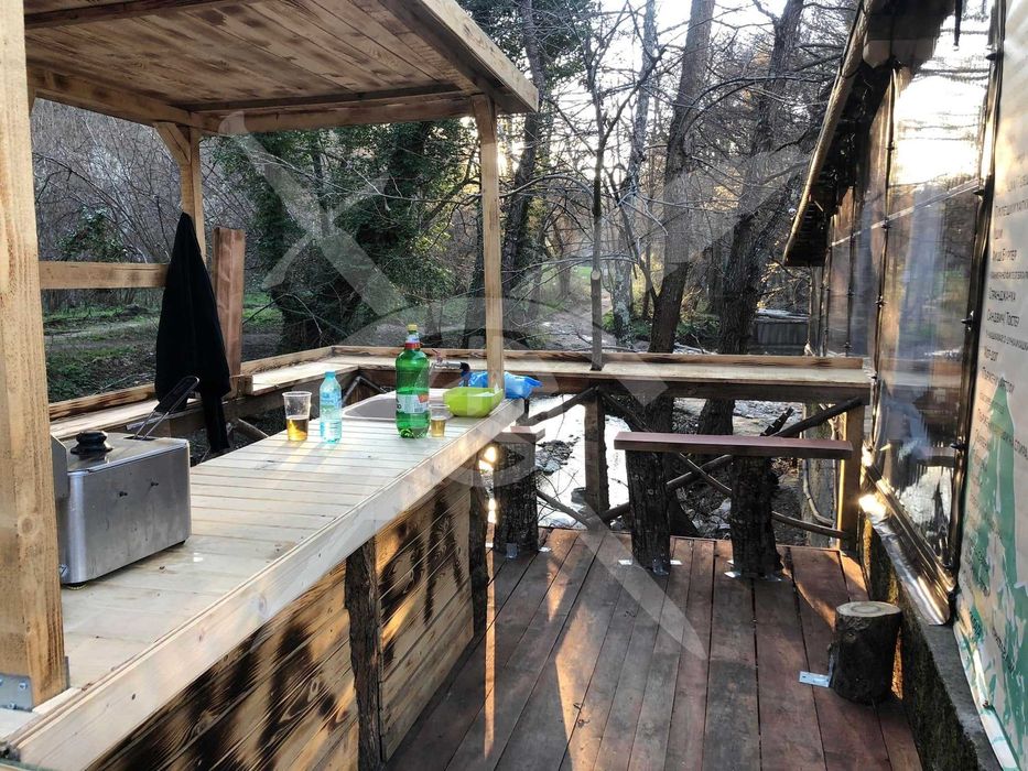 Търговски обект в Младешко 77271