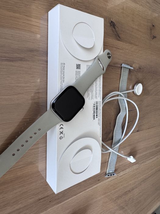 Apple Watch Series 10 42mm – Silver Aluminum, Blue Cloud Sport Loop
