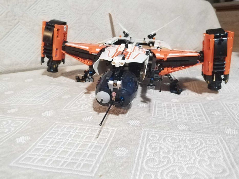 Lego navetă spațială 42181