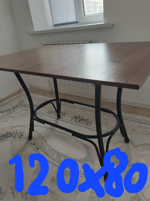 Продам стол новый 20000