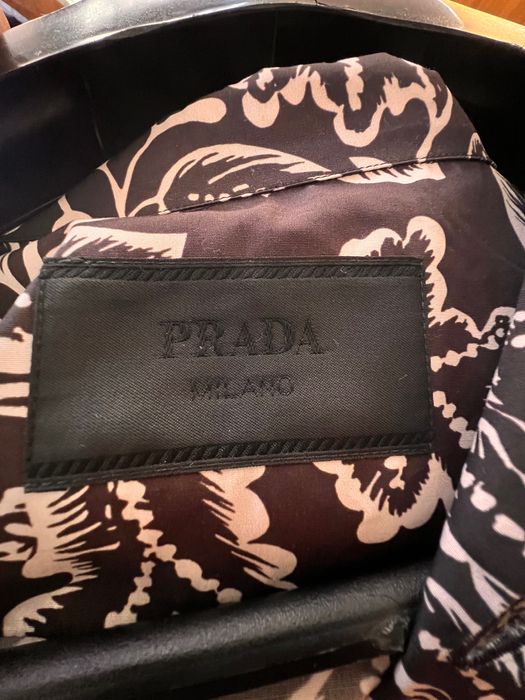 Prada унисекс риза