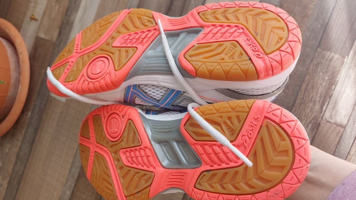 Adidasi Asics Handbal