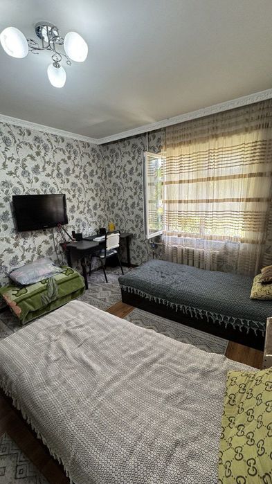 Продаю квартиру Чилонзар Домбрабад 2/2/4.