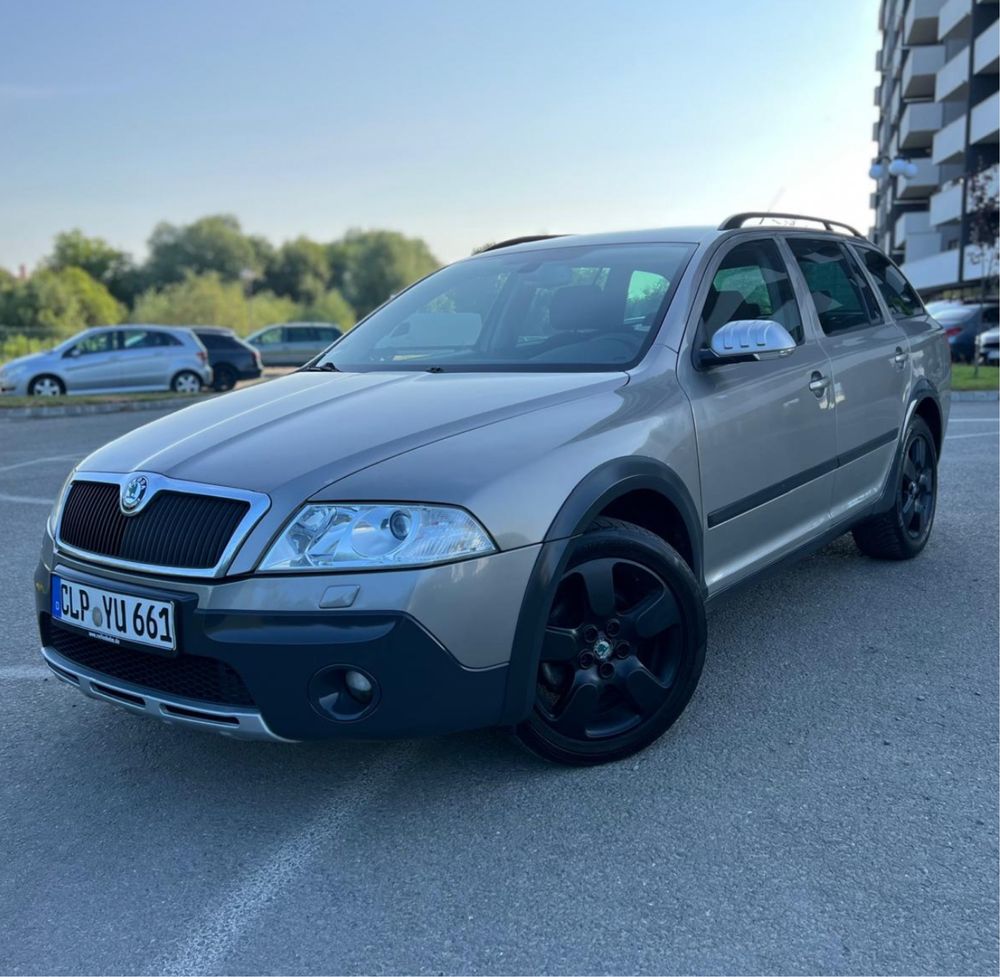 Skoda Octavia SCOUT /2.0 TDI/ 4x4/Xenon/Climatronic
