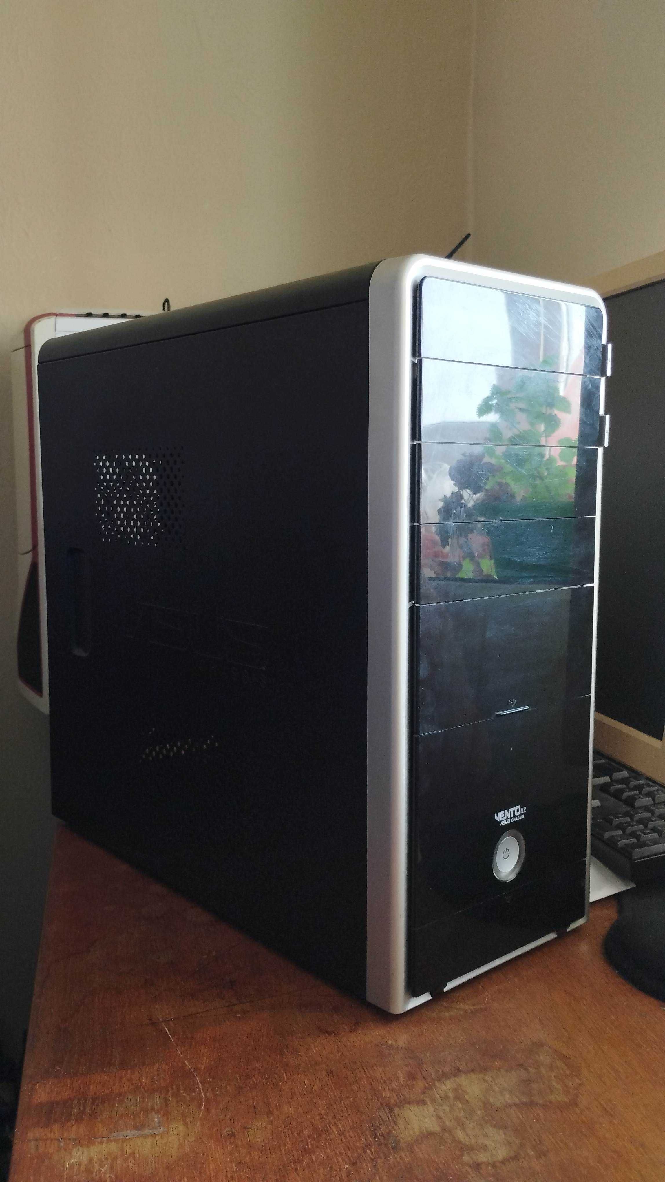 Компютър AMD от 2010г