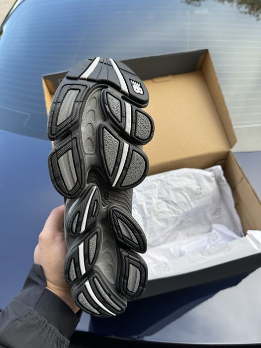 Маратонки  NB номер 40.5!!!