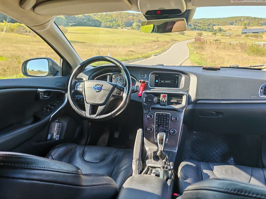 Volvo V40 2015 TVA deductibil