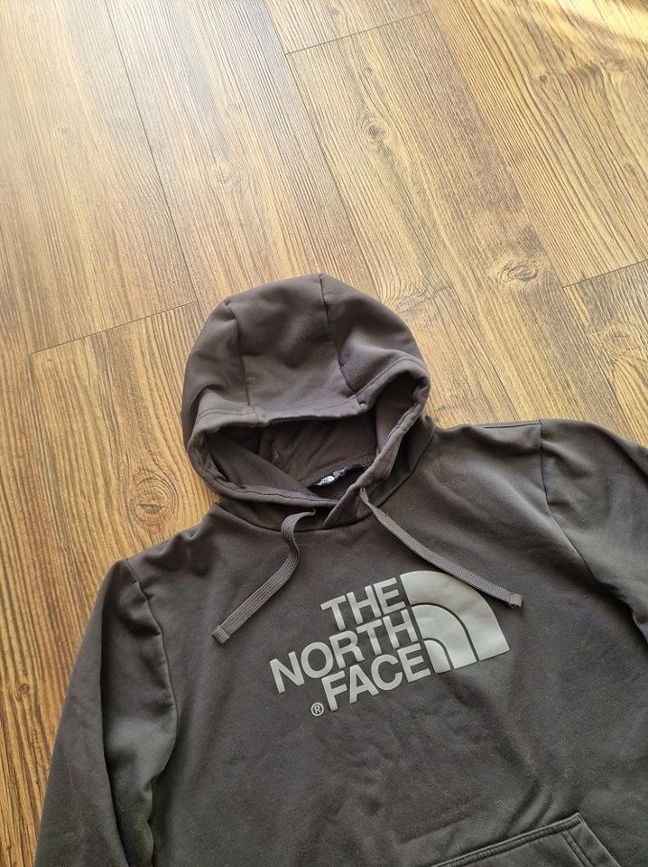 Страхотен мъжки суитчър THE NORTH FACE размер М , без
забележки като н