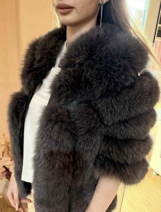 Продавам палто и елек естествена кожа и пух