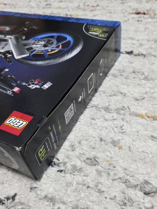 LEGO technic Yamaha MT-10 SP 42159