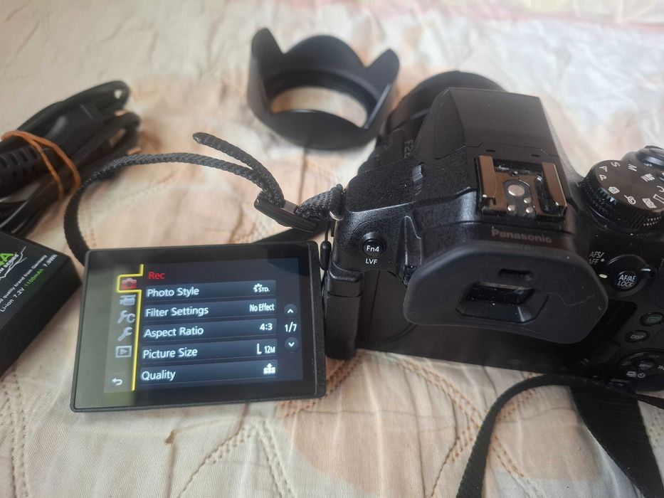 Фотоапарат Panasonic FZ300 около 6к