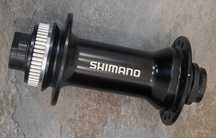 Shimano HB-MT400-B Boost Center-Lock butuc fata 15x110mm 32h