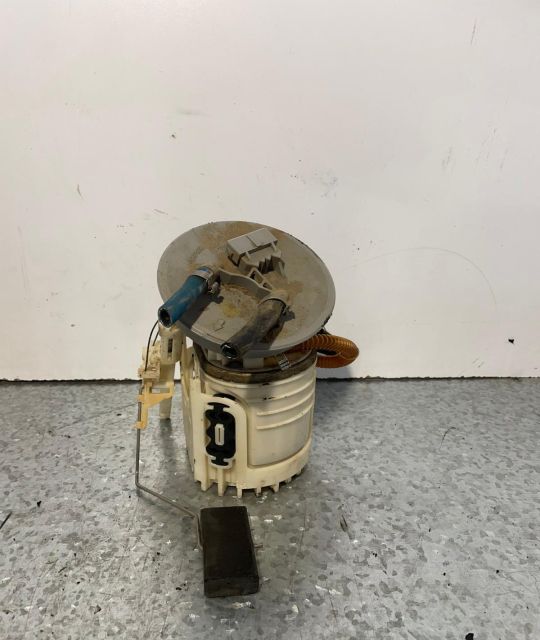 Pompa benzina Volkswagen VW Golf a 3-a generatie