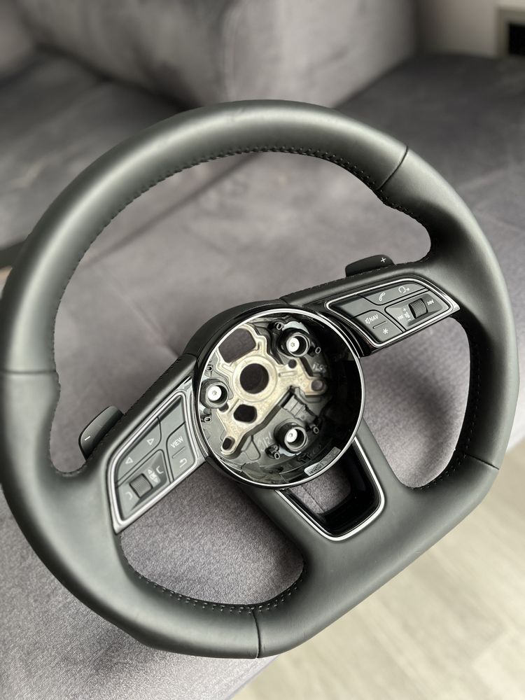 Volan audi  A4 B9   Tesit padele comenzi volan Piano Black