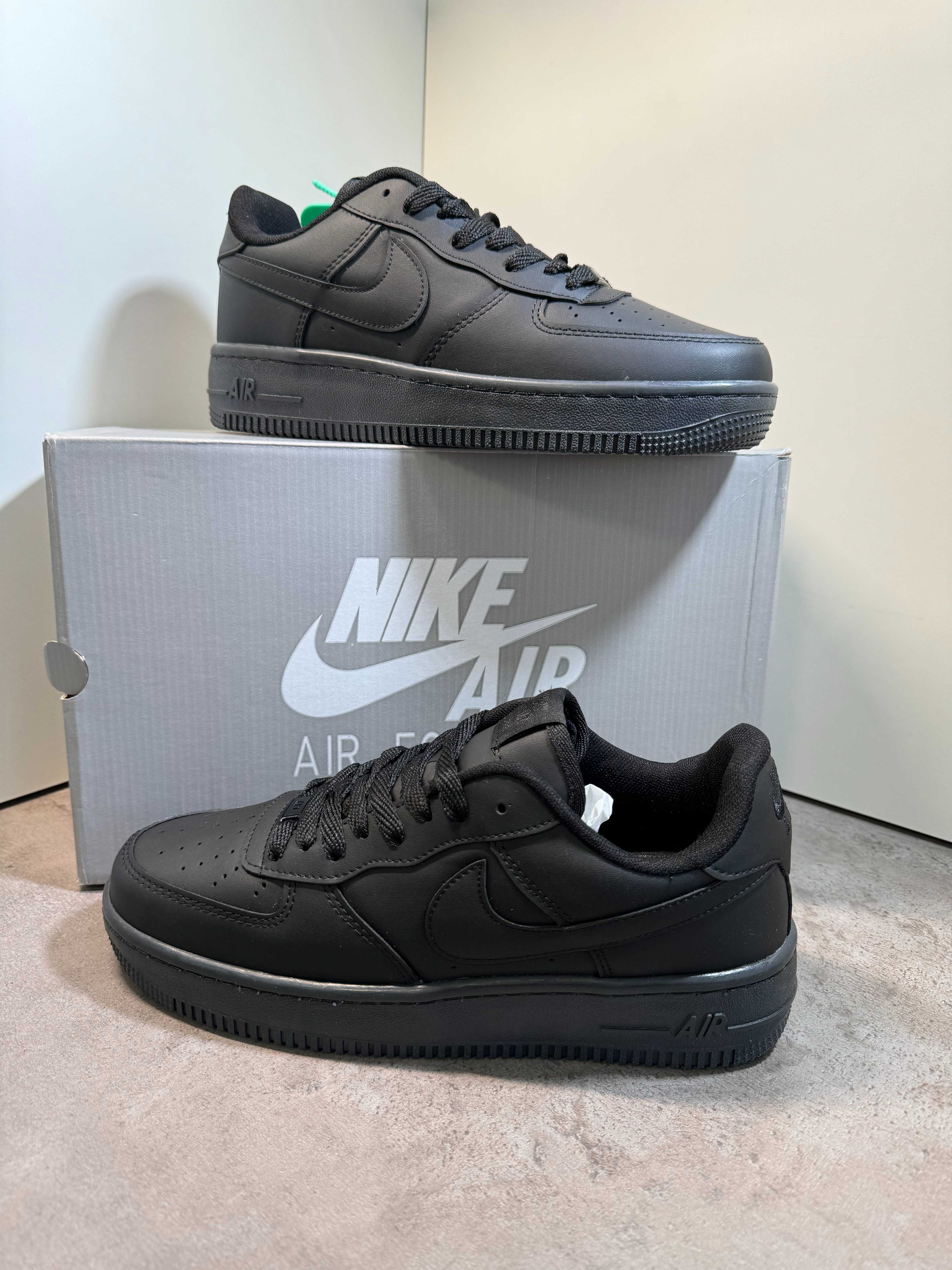 Adidasi NIKE AIR FORCE 1 low Black , Produs Nou - Full Box, Premium