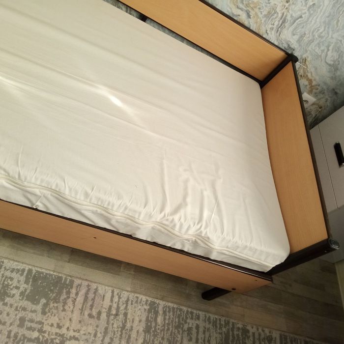 кровать 2 штуки одноместных