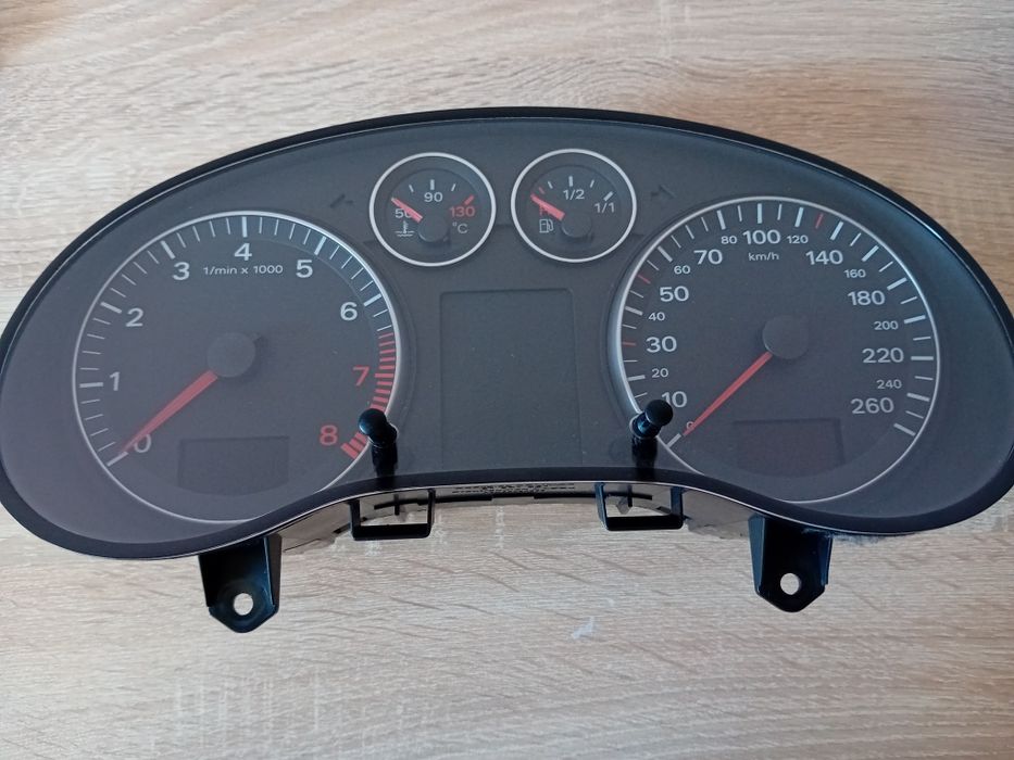 Километраж AUDI A3 8P0 920 900E