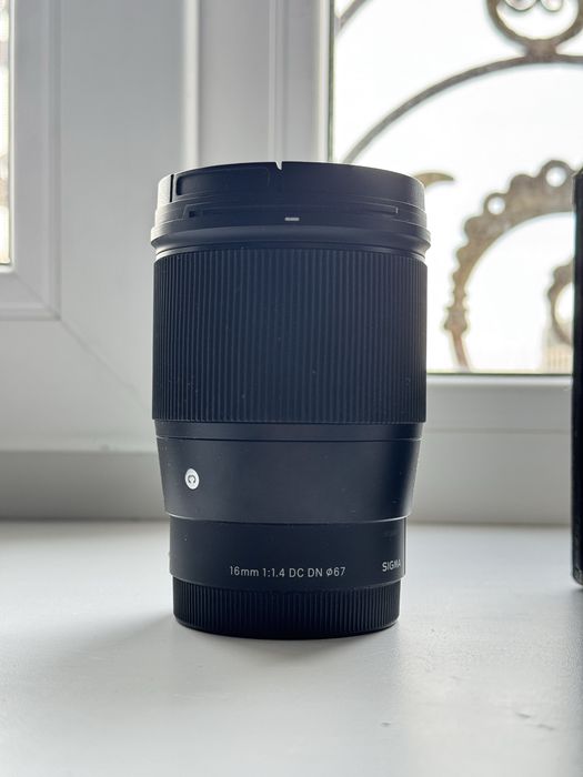 Обьектив sigma 16mm 1.4