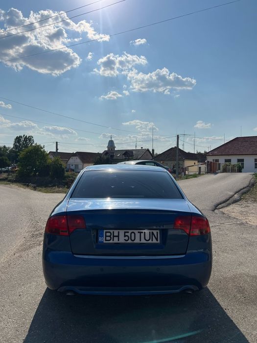 Vind Audi a4 3.0