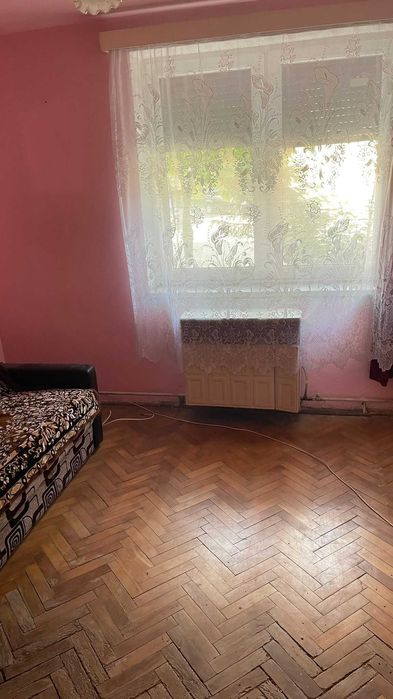 Vand apartament 2 camere, intabulat, ultracentral