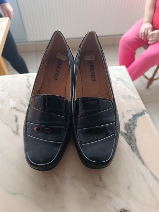 Pantofi și cizme 20 ani vechime