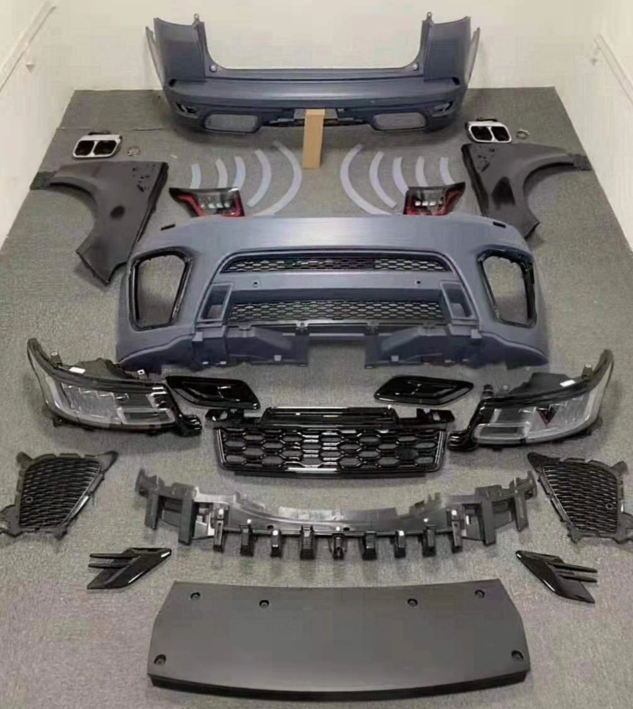 SVR Facelift пакет Range Rover Sport L494 фарове стопове калници броня