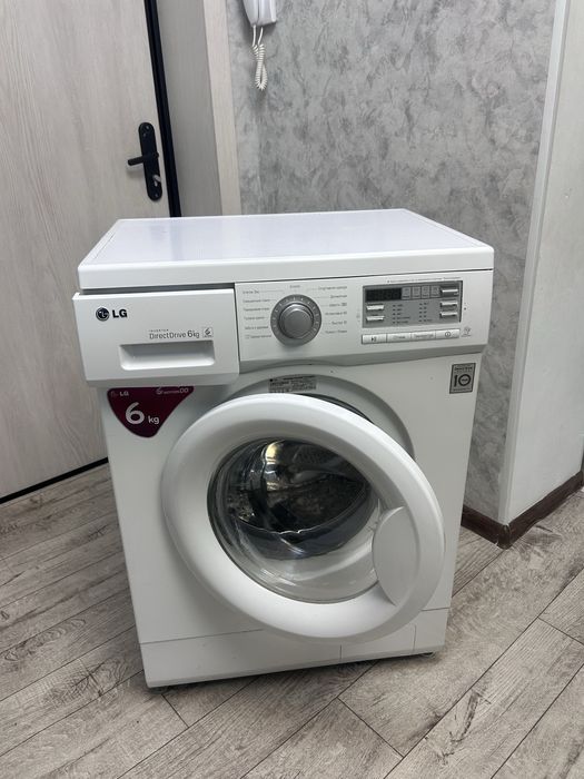 Продам стиральную машину LG