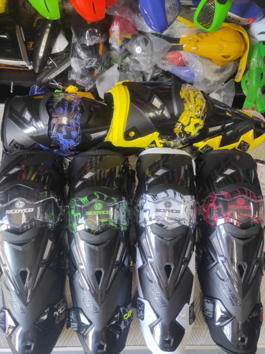 Наколенки, универсални