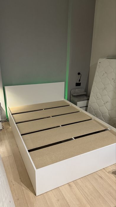 Кровать IKEA + матрас 140*200