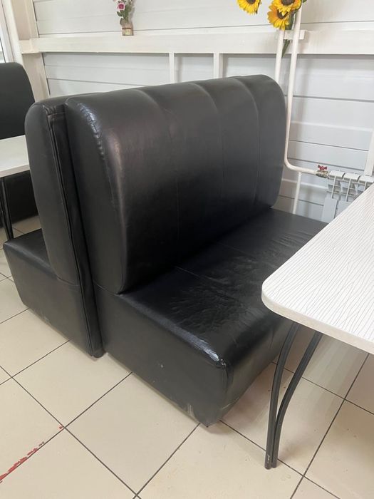 Продам диван кожзам