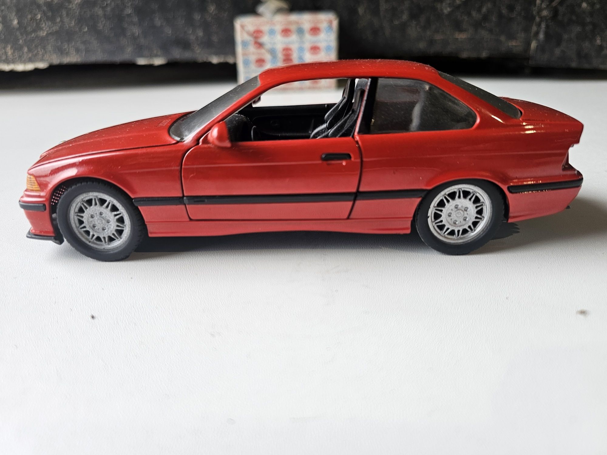 Macheta BMW M3 E36 1:24 GAMA 2105 model rar