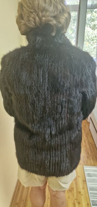 Vand haina blana nurca