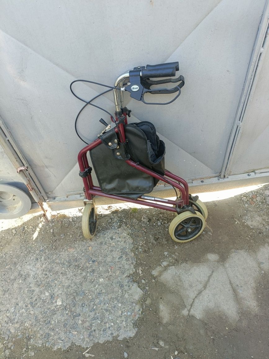 Cadru varstnici persoane dizabilitati usor practic