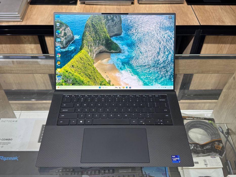 Ultrabook DELL Precision 5560