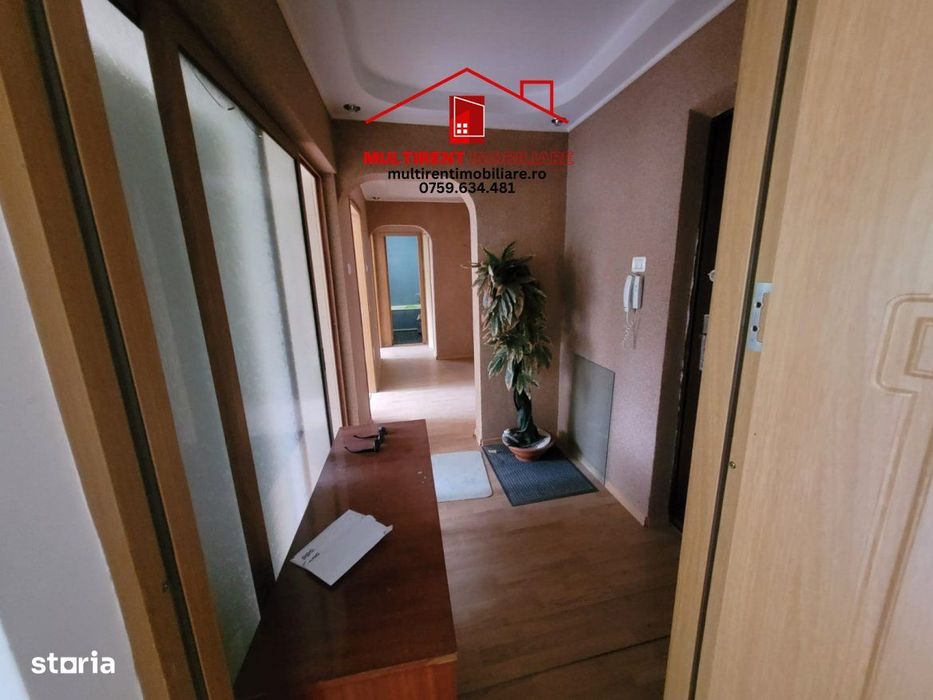 Apartament 3 camere, decomandat strada Isaccei