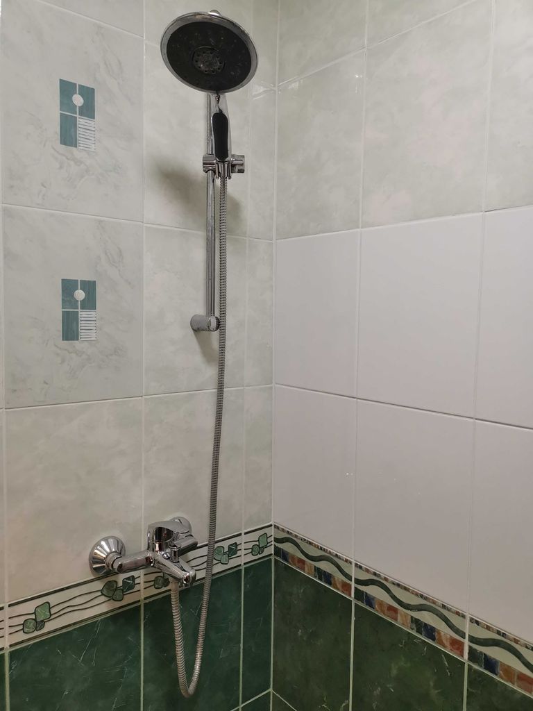 Дава се под наем Тристаен апартамент в Пловдив, Кършияка - 75 кв.м за 357 € - Снимка #13