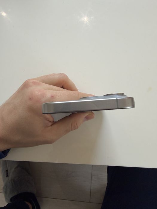 İphone 15 pro grey