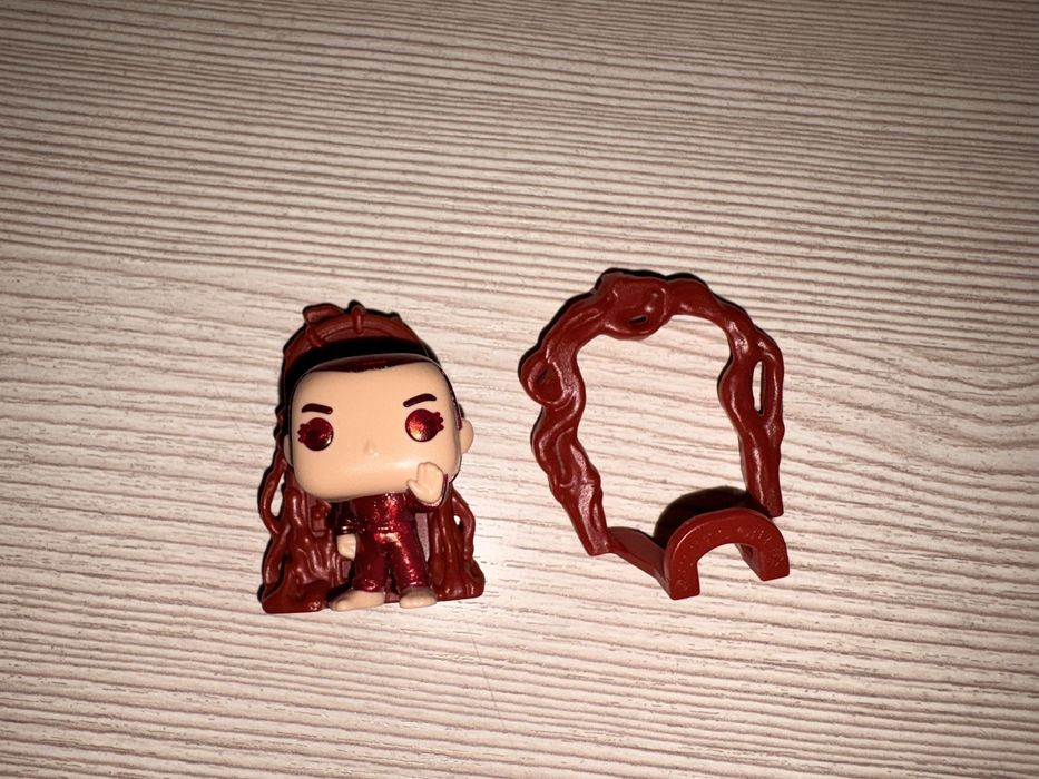 Фигурка оди с изнанки kinder joy the starnger things