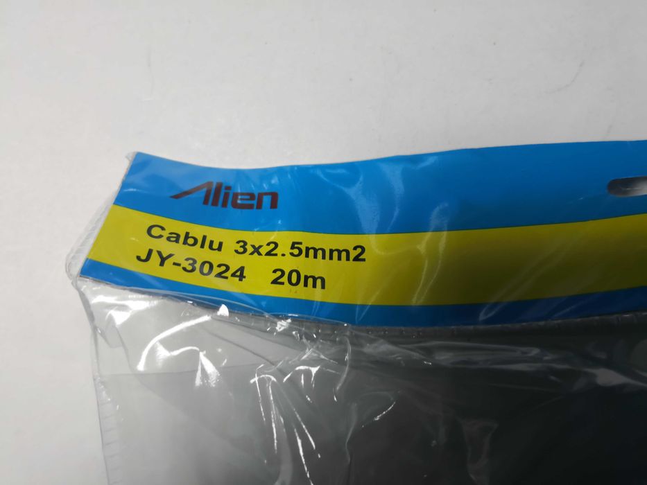 Cablu prelungitor 20 m cu cablu de 10 A si de 16 A