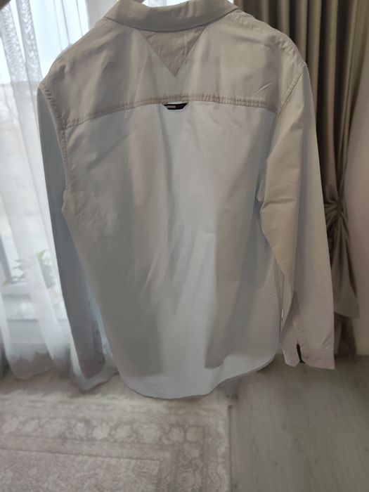 Vând cămașă originala Tommy Hilfiger