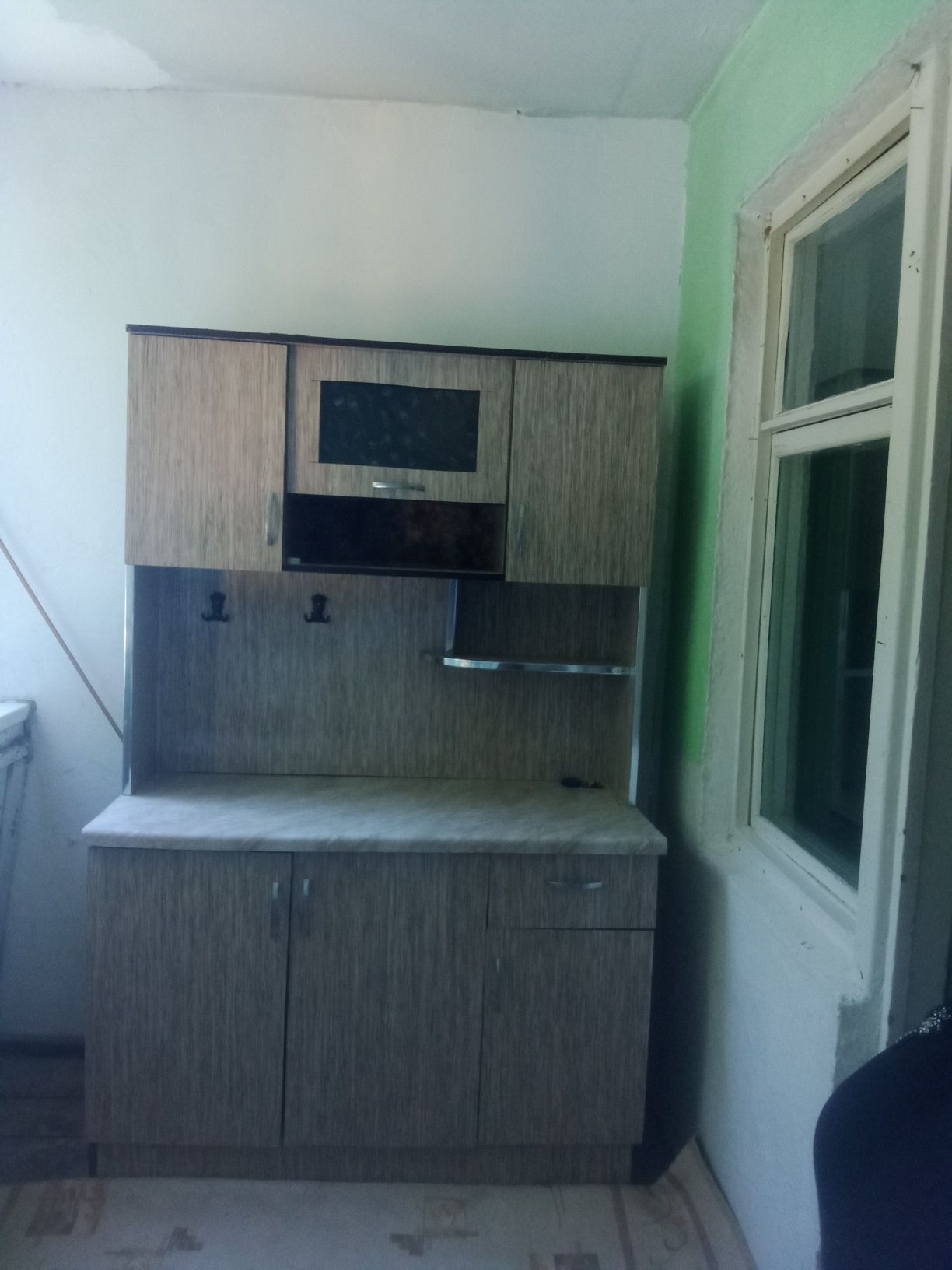2 hona 3 hona qilingan uy uzoq muddatga ijaraga beriladi. Narxi 2 mln
