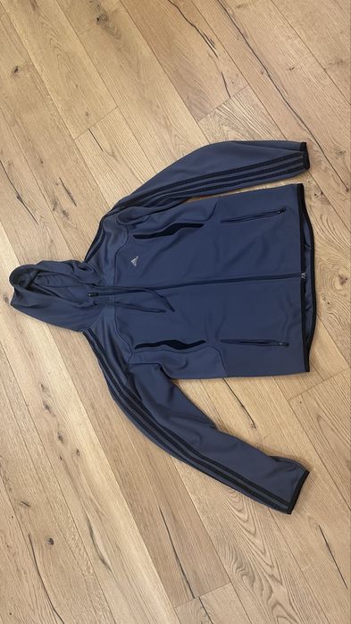 Vând jachetă adidas climalite - M