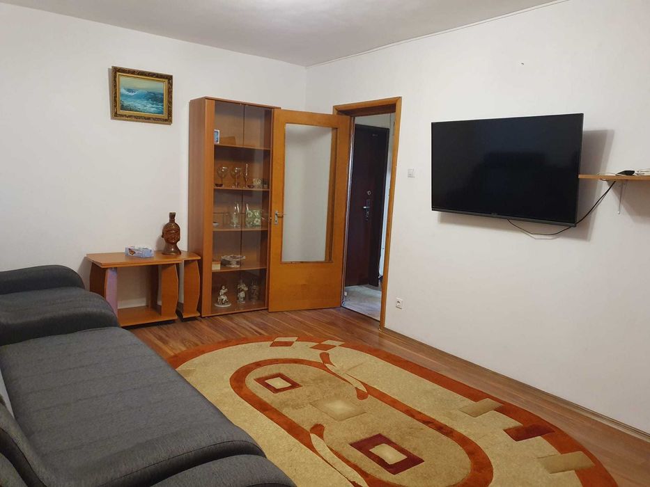 Apartament 4 camere de inchiriat