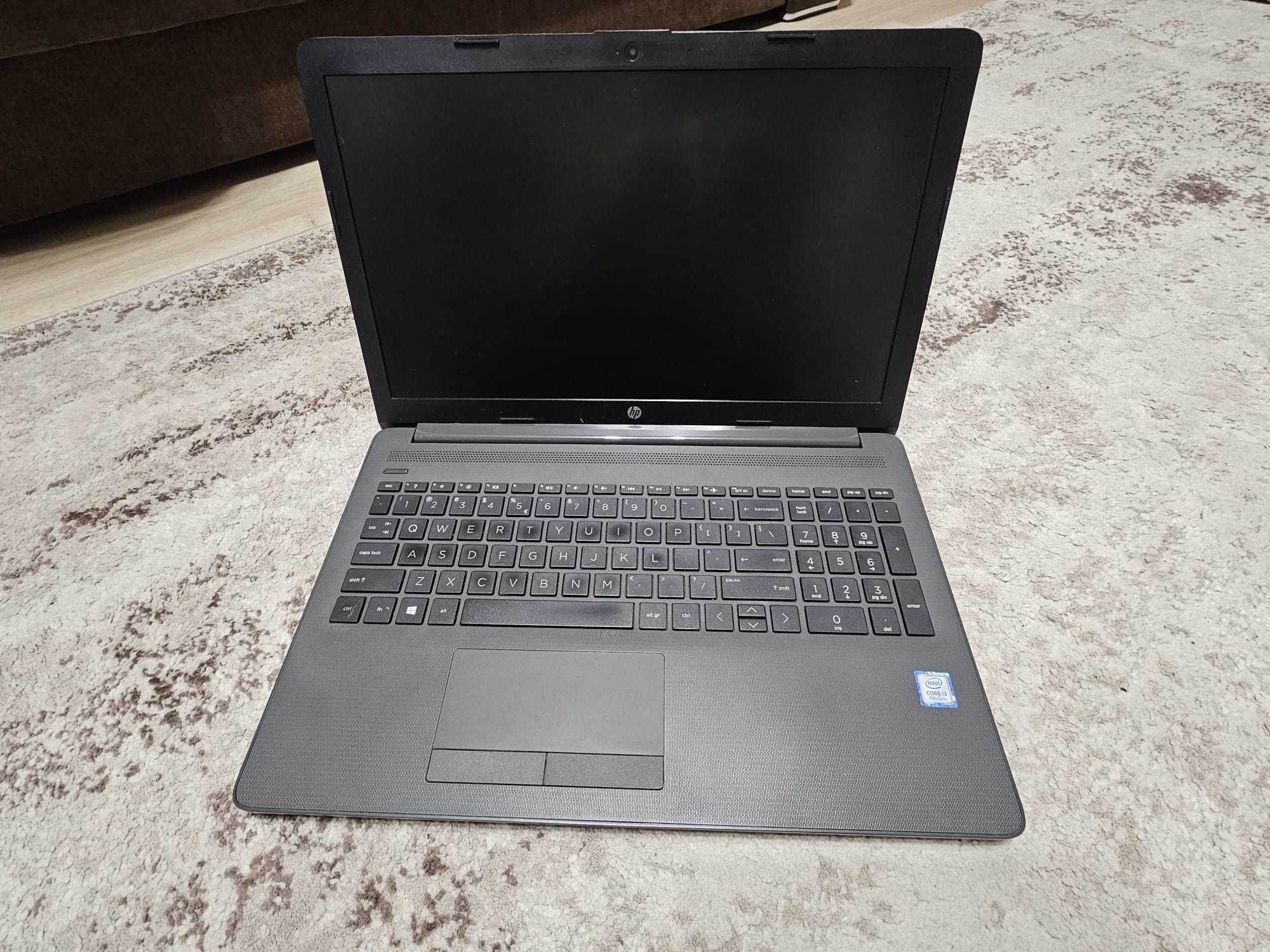 Laptop HP 250 G7, i3-7020U, Full HD, 8GB RAM, 256GB SSD