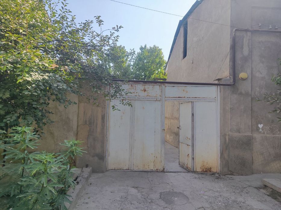 Урикзорда Участка сотилади