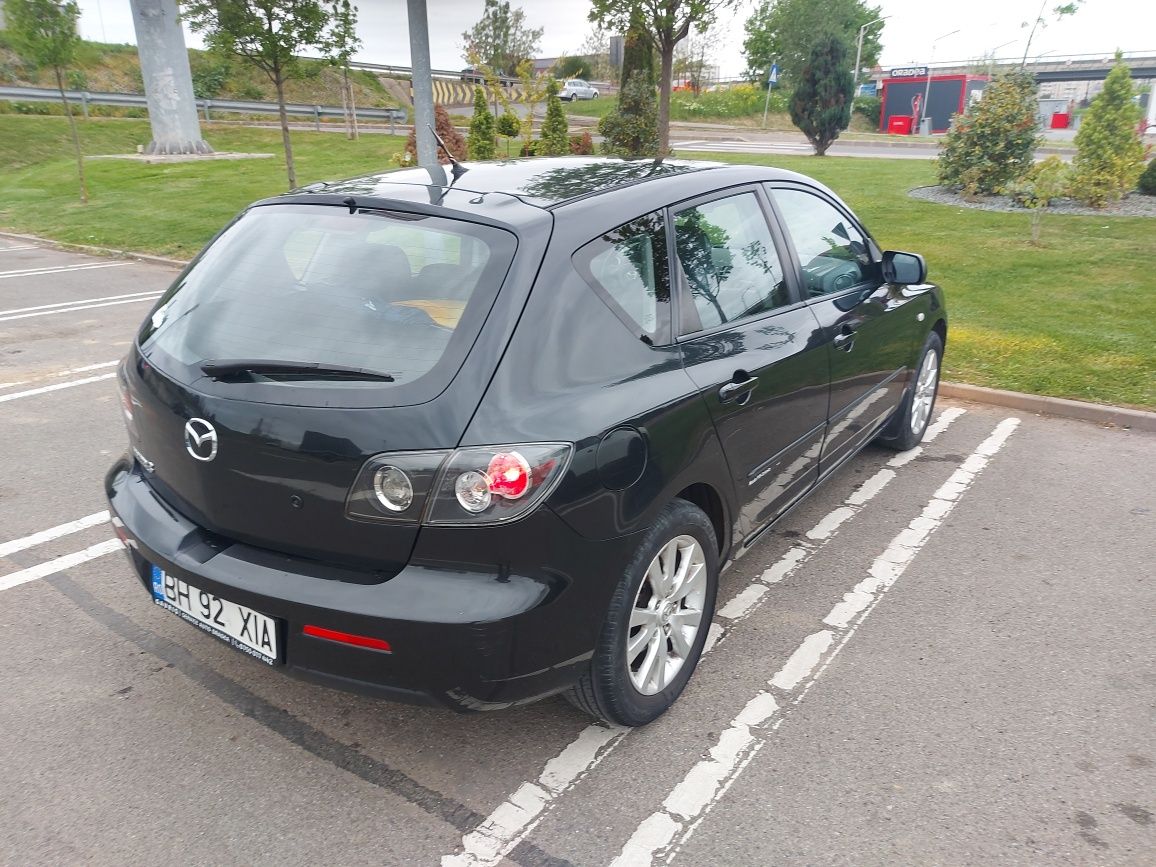 Vând Mazda 3 diesel