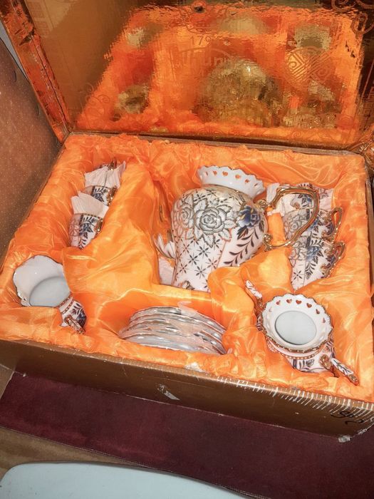 Srochna sotaman Madonna  chinni