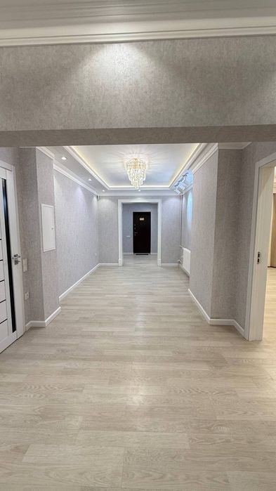 Продаётся 4х комнатная квартира